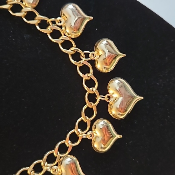 HEARTS of all sizes NECKLACE - Picture 4 of 7